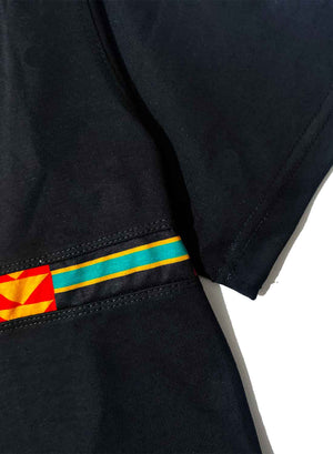 Camiseta Negra Unisex de Algodón Con Franjas Kente 3 cm
