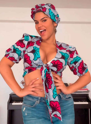 CropTop de Manga Corta con Turbante “Flores de boda”