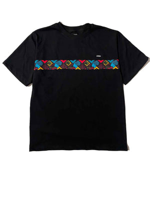 Camiseta Negra Unisex de Algodón Con Colorida Franja