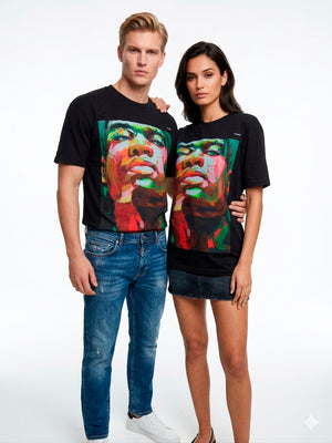 Camiseta Negra Unisex "Orgullo y Color" Exclusiva en SUESES
