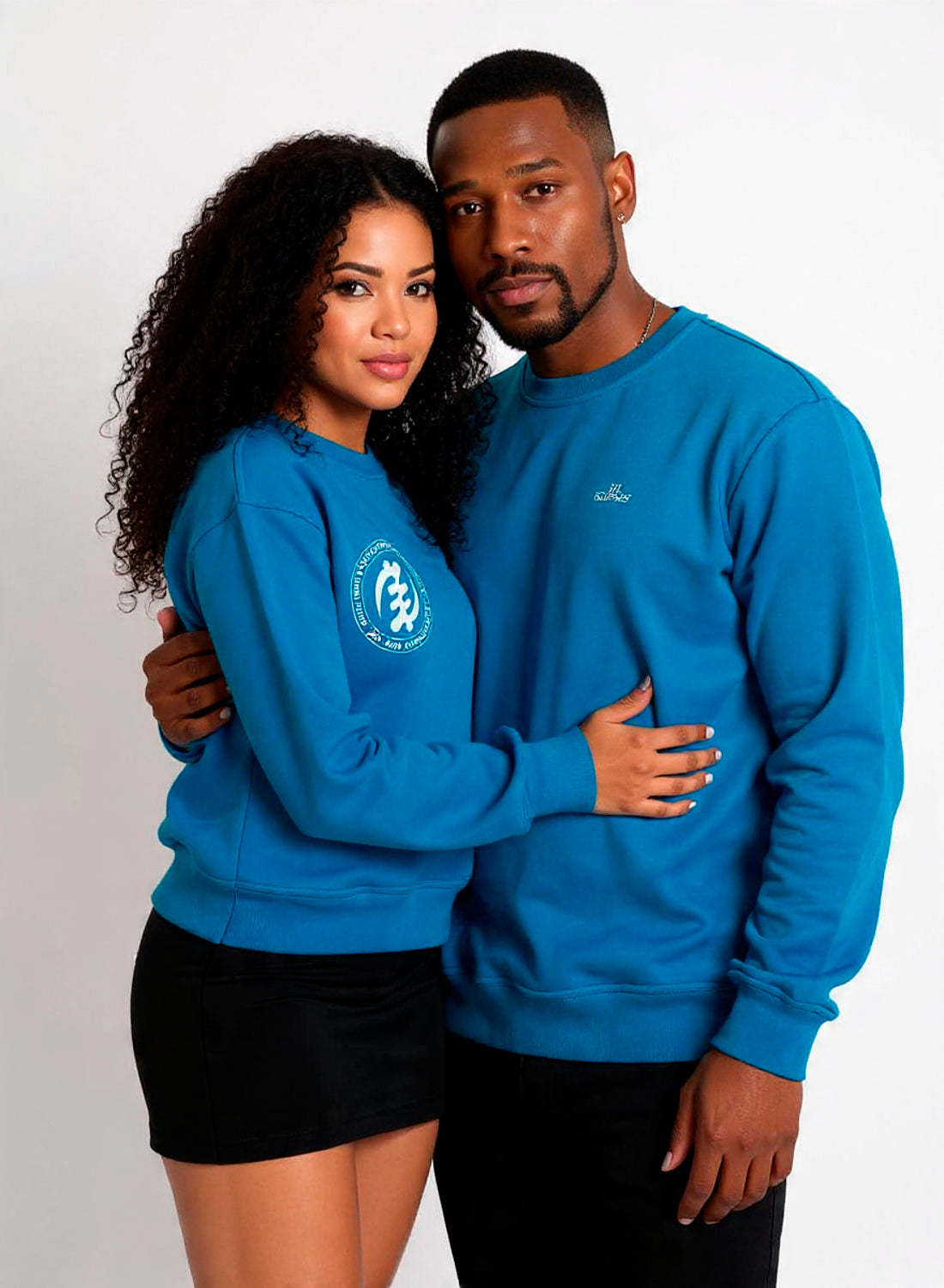 Sudadera Unisex de Algodón Azul Oceánico con Símbolo Gye Nyame