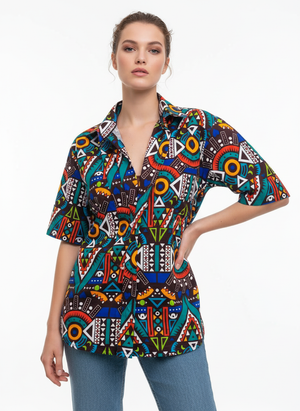 Camisa con Estampados Geométricos Adja.